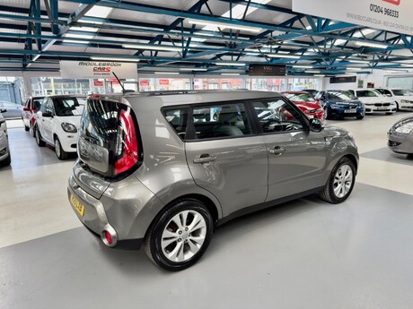 Kia Soul 1.6 GDi Connect Euro 5 5dr 15