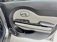 Kia Soul 1.6 GDi Connect Euro 5 5dr 27