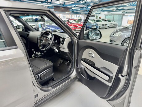 Kia Soul 1.6 GDi Connect Euro 5 5dr 25
