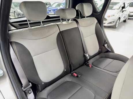 Kia Soul 1.6 GDi Connect Euro 5 5dr 32