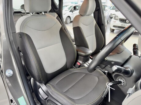 Kia Soul 1.6 GDi Connect Euro 5 5dr 34