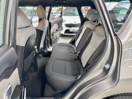 Kia Soul 1.6 GDi Connect Euro 5 5dr 37