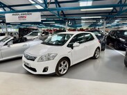 Toyota Auris 1.8 VVT-h T Spirit CVT Euro 5 (s/s) 5dr 1