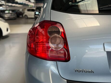 Toyota Auris 1.6 VVT-i T Spirit 5dr 71