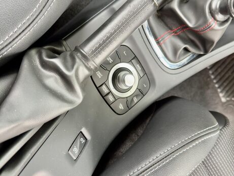 Renault Megane 1.6 dCi ENERGY GT Line TomTom Euro 5 (s/s) 5dr 27