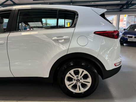 Kia Sportage 1.7 CRDi 1 Euro 6 (s/s) 5dr 12