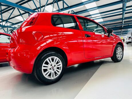 Fiat Punto 1.2 Pop + Euro 6 3dr 3