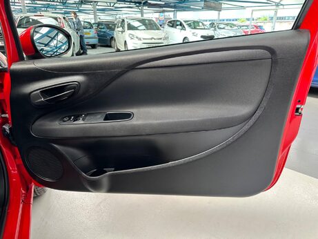 Fiat Punto 1.2 Pop + Euro 6 3dr 8
