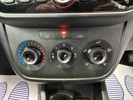 Fiat Punto 1.2 Pop + Euro 6 3dr 17