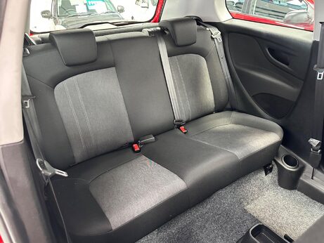 Fiat Punto 1.2 Pop + Euro 6 3dr 25