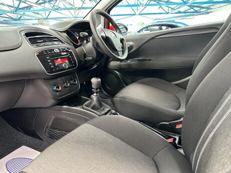 Fiat Punto 1.2 Pop + Euro 6 3dr 37