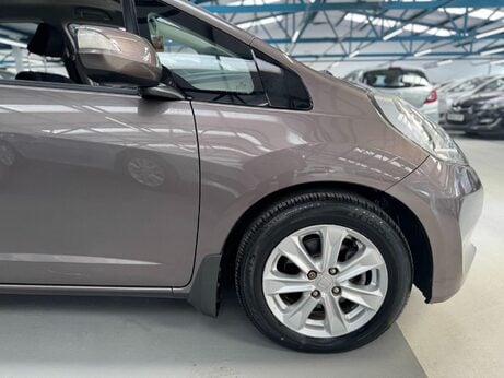 Honda Jazz 1.4 i-VTEC ES CVT Euro 5 5dr 19