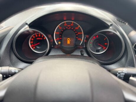 Honda Jazz 1.4 i-VTEC ES CVT Euro 5 5dr 36