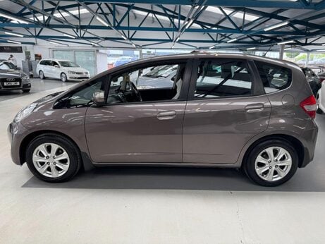 Honda Jazz 1.4 i-VTEC ES CVT Euro 5 5dr 7