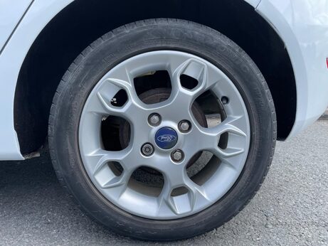 Ford Fiesta 1.25 Zetec 5dr 31