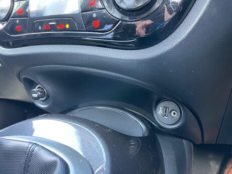 Nissan Juke 1.2 DIG-T N-Connecta Euro 6 (s/s) 5dr 50