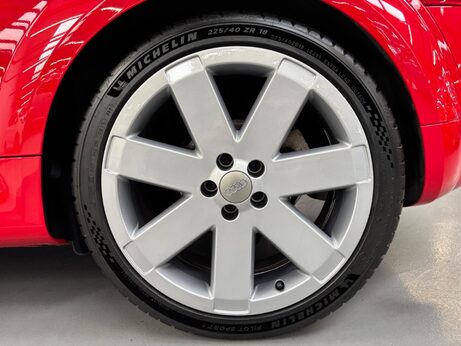 Audi TT 3.2 V6 quattro 2dr 13