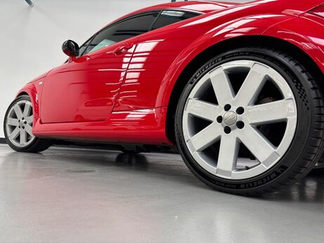 Audi TT 3.2 V6 quattro 2dr 12