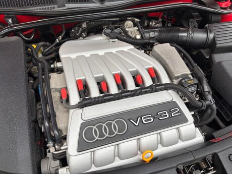 Audi TT 3.2 V6 quattro 2dr 56