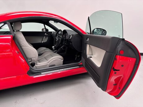 Audi TT 3.2 V6 quattro 2dr 58