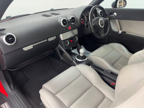 Audi TT 3.2 V6 quattro 2dr 95