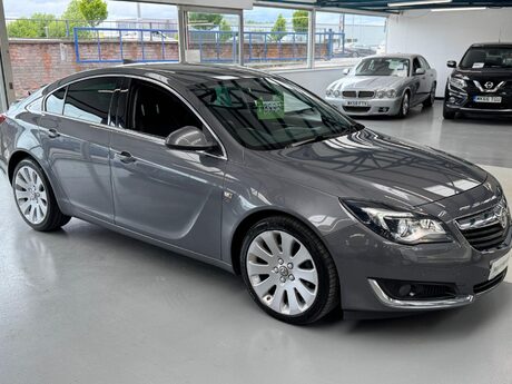 Vauxhall Insignia 2.0 CDTi Elite Nav Auto Euro 6 5dr 4