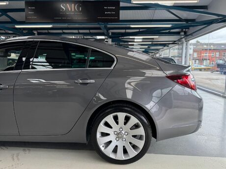 Vauxhall Insignia 2.0 CDTi Elite Nav Auto Euro 6 5dr 12
