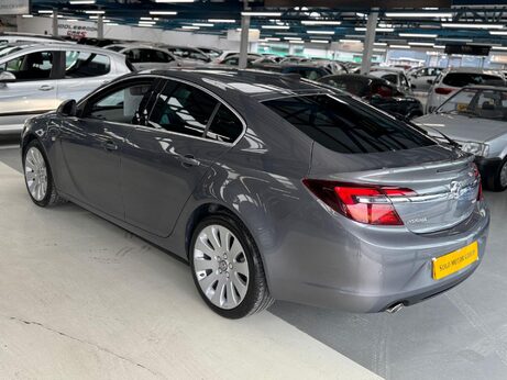 Vauxhall Insignia 2.0 CDTi Elite Nav Auto Euro 6 5dr 9