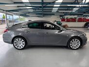 Vauxhall Insignia 2.0 CDTi Elite Nav Auto Euro 6 5dr 21