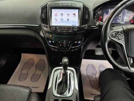 Vauxhall Insignia 2.0 CDTi Elite Nav Auto Euro 6 5dr 24