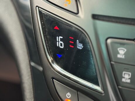 Vauxhall Insignia 2.0 CDTi Elite Nav Auto Euro 6 5dr 33