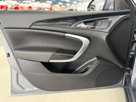 Vauxhall Insignia 2.0 CDTi Elite Nav Auto Euro 6 5dr 68