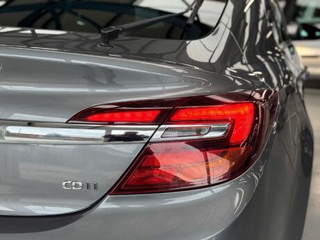 Vauxhall Insignia 2.0 CDTi Elite Nav Auto Euro 6 5dr 84
