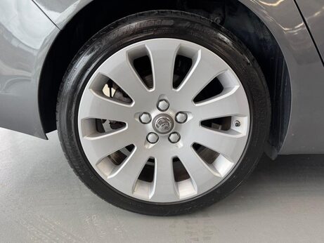 Vauxhall Insignia 2.0 CDTi Elite Nav Auto Euro 6 5dr 92