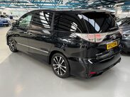 Toyota Estima 9