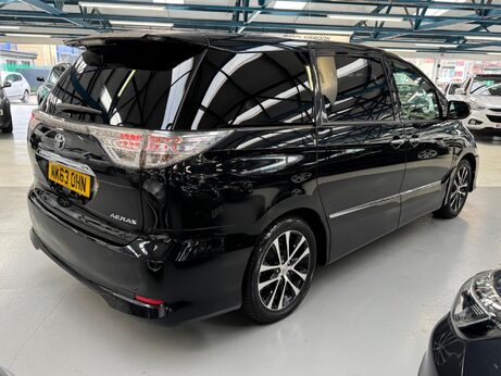Toyota Estima 6
