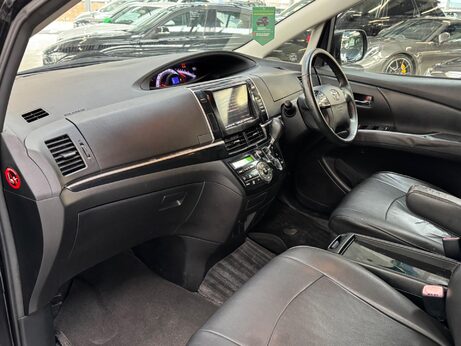 Toyota Estima 10