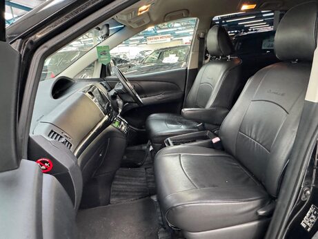 Toyota Estima 11