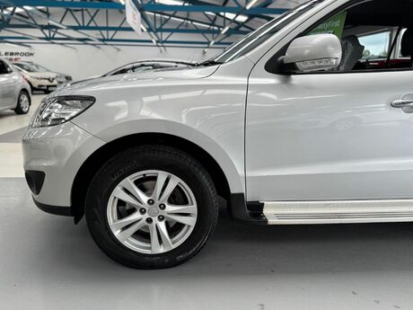 Hyundai SANTA FE 2.2 CRDi Premium Auto 4WD Euro 5 5dr (5 seat) 9
