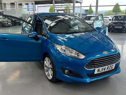 Ford Fiesta 1.0T EcoBoost Titanium Euro 5 (s/s) 5dr