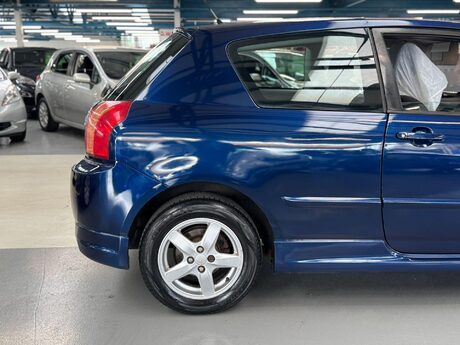 Toyota Corolla 1.4 VVT-i T3 3dr 17