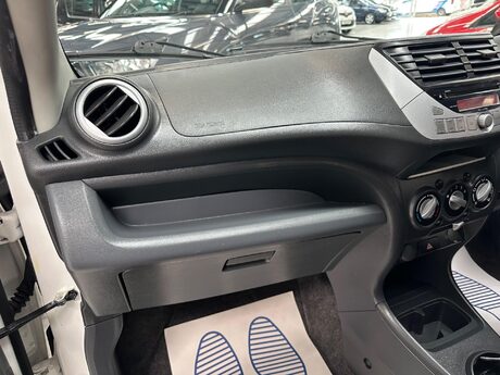 Suzuki Alto 1.0 12V SZ Euro 5 5dr 39