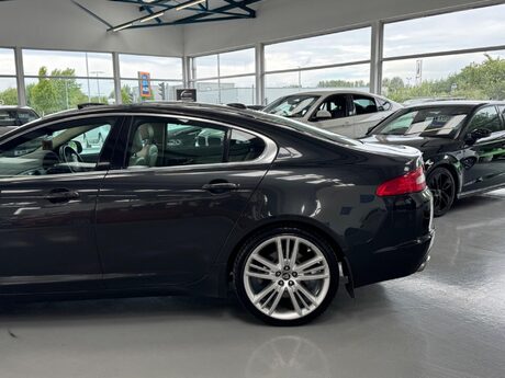 Jaguar XF 3.0d V6 Portfolio Auto Euro 5 4dr 10