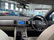 Jaguar XF 3.0d V6 Portfolio Auto Euro 5 4dr 15