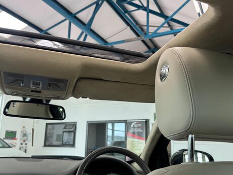Jaguar XF 3.0d V6 Portfolio Auto Euro 5 4dr 32