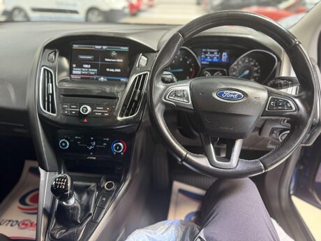 Ford Focus 1.5 TDCi Zetec S Euro 6 (s/s) 5dr 27