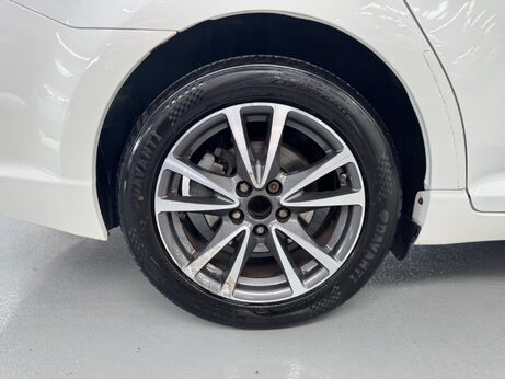 Toyota Avensis 2.2 D-CAT Icon Plus Tourer Auto Euro 5 5dr 88