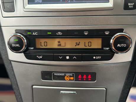 Toyota Avensis 2.2 D-CAT Icon Plus Tourer Auto Euro 5 5dr 38