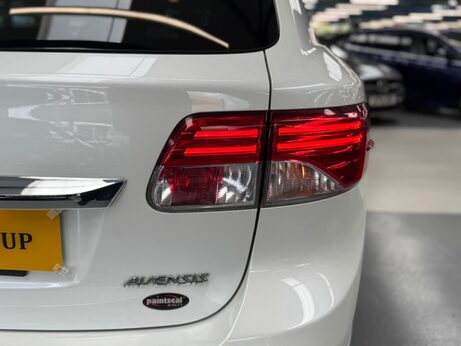 Toyota Avensis 2.2 D-CAT Icon Plus Tourer Auto Euro 5 5dr 81