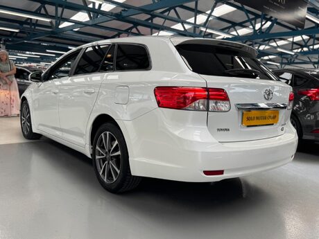 Toyota Avensis 2.2 D-CAT Icon Plus Tourer Auto Euro 5 5dr 14